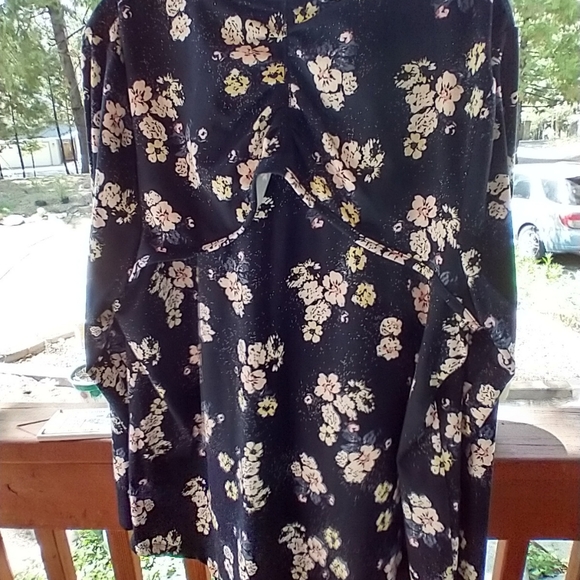 Great Condition Exercise zip up - Picture 4 of 13